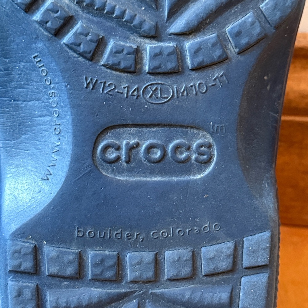 CROCS Classic Clogs Navy Blue Unisex Men’s 10-11 Women’s 12-14 Great Condition! - Picture 7 of 9